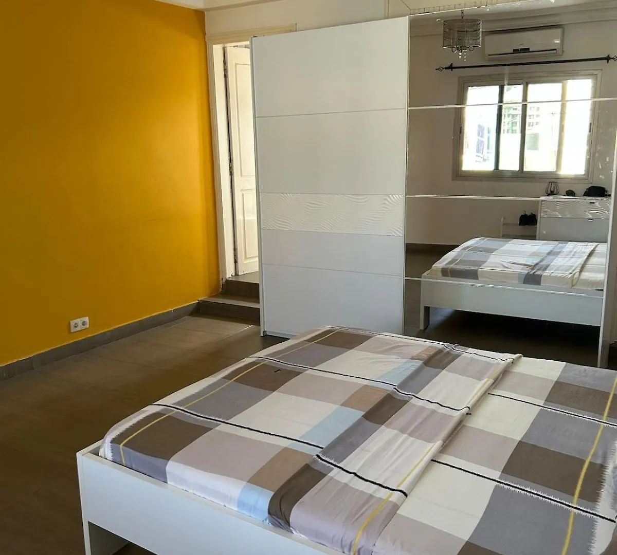 Modern 2-Bedroom Apartment Dakar