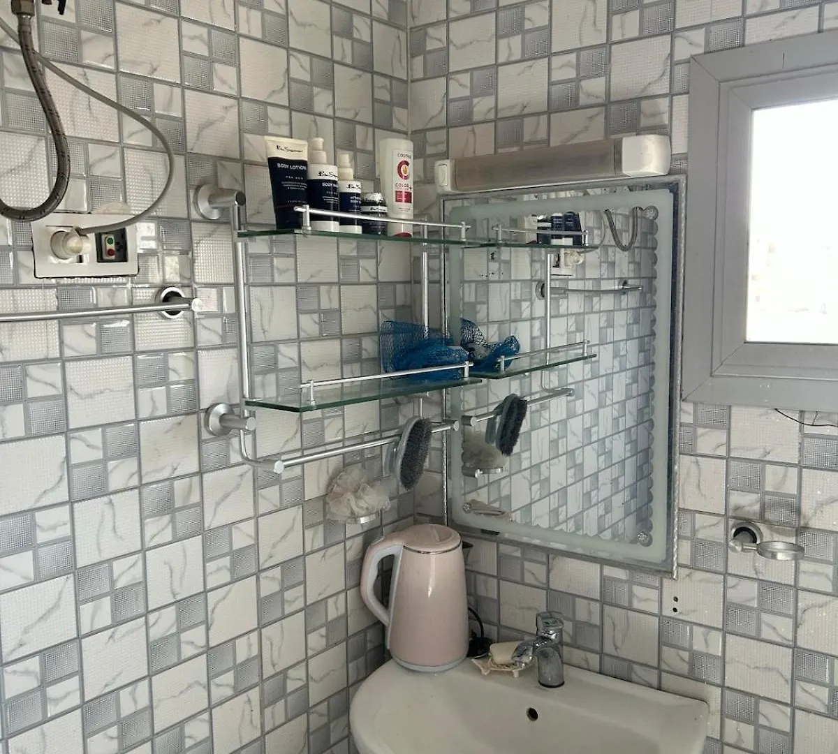 Modern 2-Bedroom Apartment Dakar Senegal